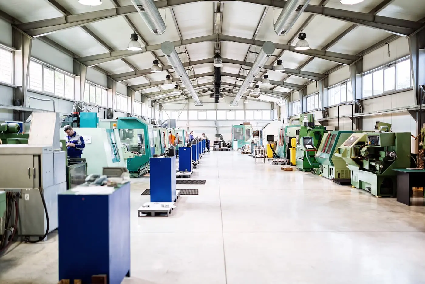 cnc-muhely-hutes